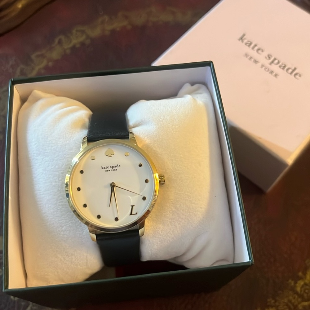 Kate Spade New York Metro Monogram L Leather Strap Women's Watch New in Box
